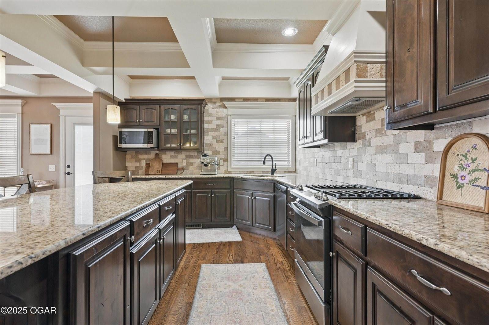 3002 Sunset Drive, Joplin, MO 64804