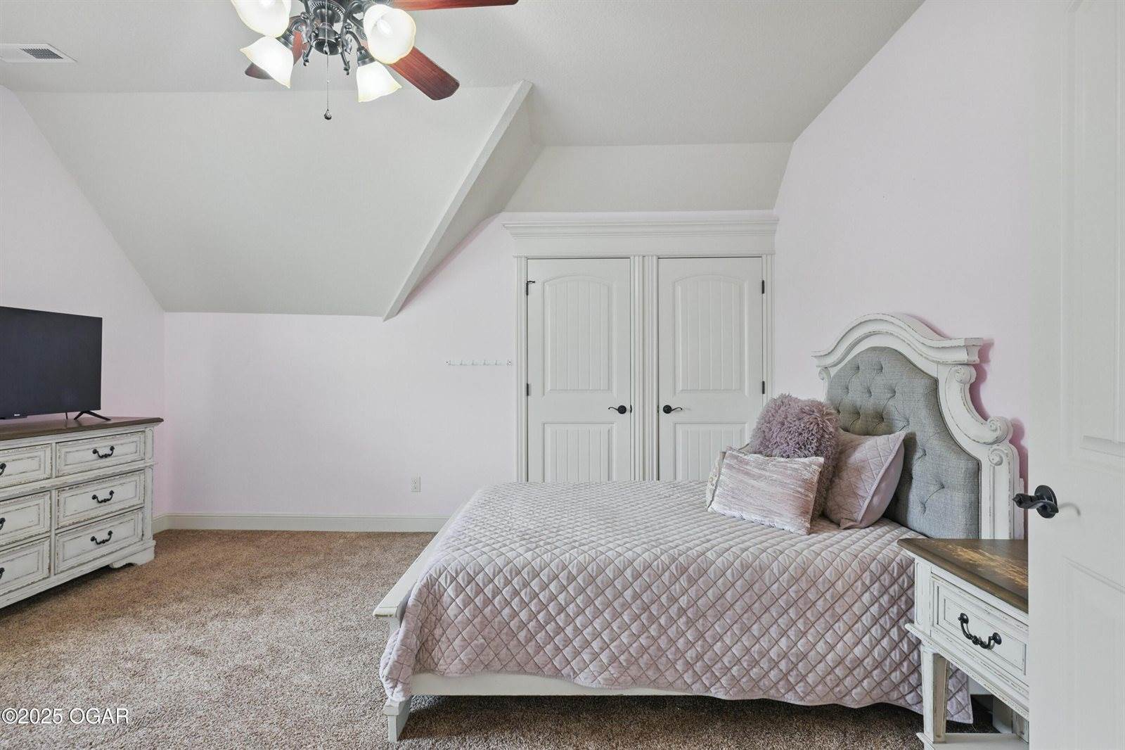 3002 Sunset Drive, Joplin, MO 64804