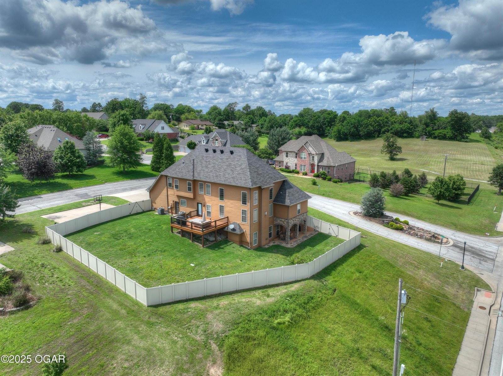 3002 Sunset Drive, Joplin, MO 64804