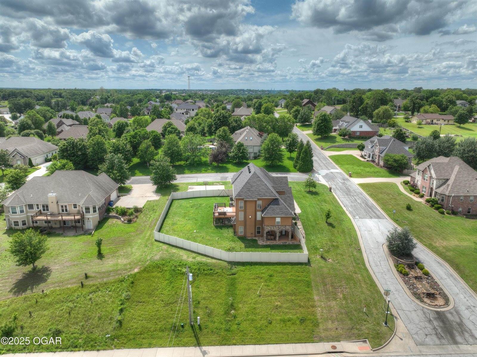 3002 Sunset Drive, Joplin, MO 64804