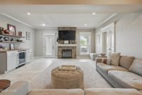 3002 Sunset Drive, Joplin, MO 64804