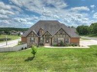 3002 Sunset Drive, Joplin, MO 64804