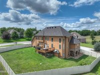 3002 Sunset Drive, Joplin, MO 64804