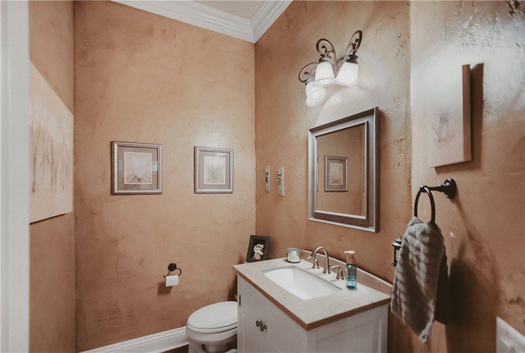 11136 West Stonebriar Drive, Bentonville, AR 72712