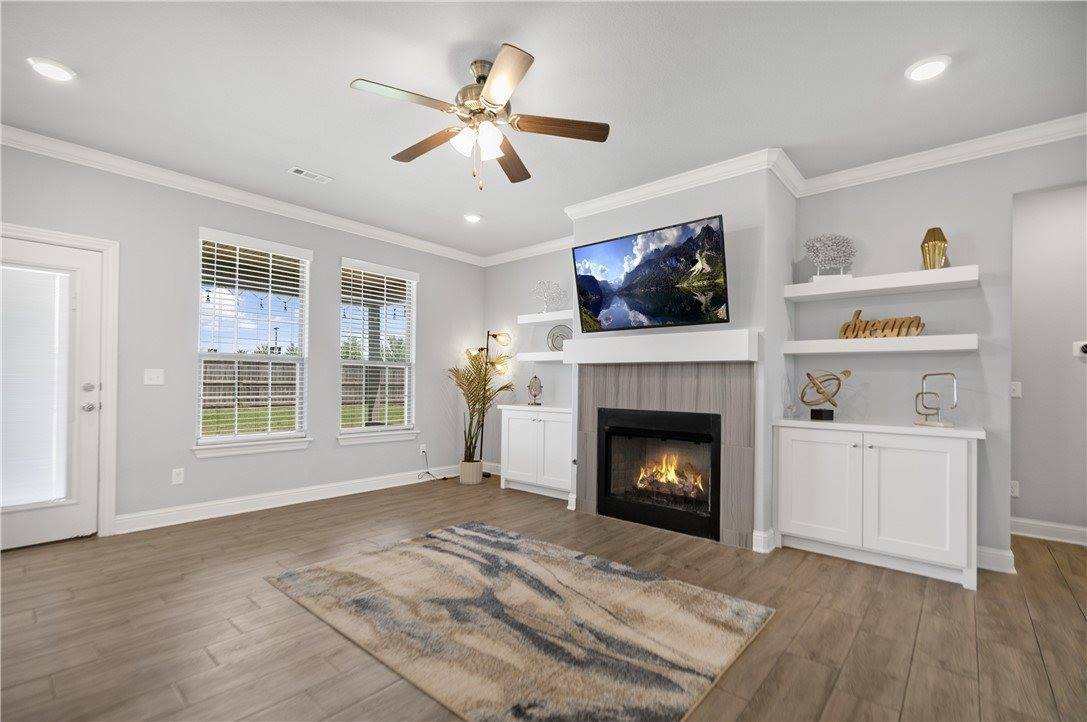 1610 North Skyline Loop, Centerton, AR 72719