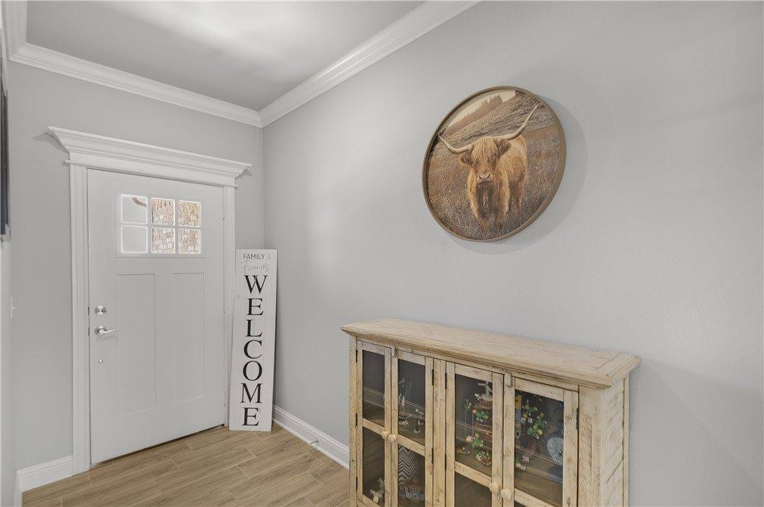 1610 North Skyline Loop, Centerton, AR 72719