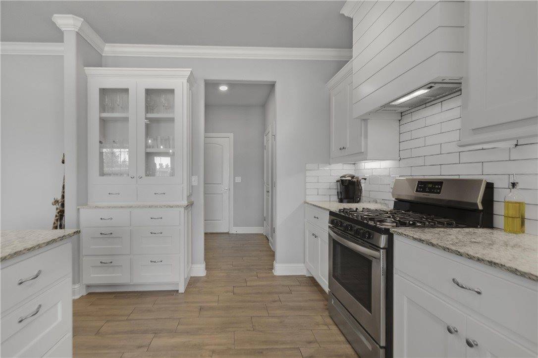 1610 North Skyline Loop, Centerton, AR 72719