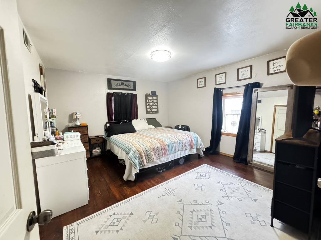 473 Farmers Loop Road, Fairbanks, AK 99712