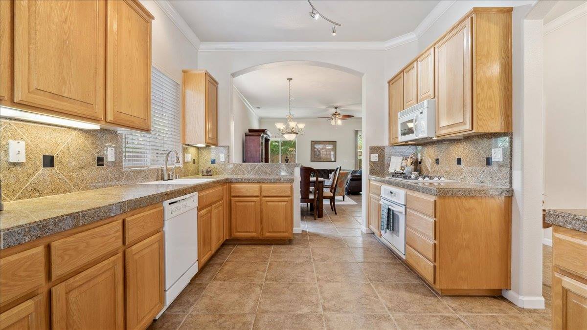 1929 San Esteban Circle, Roseville, CA 95747