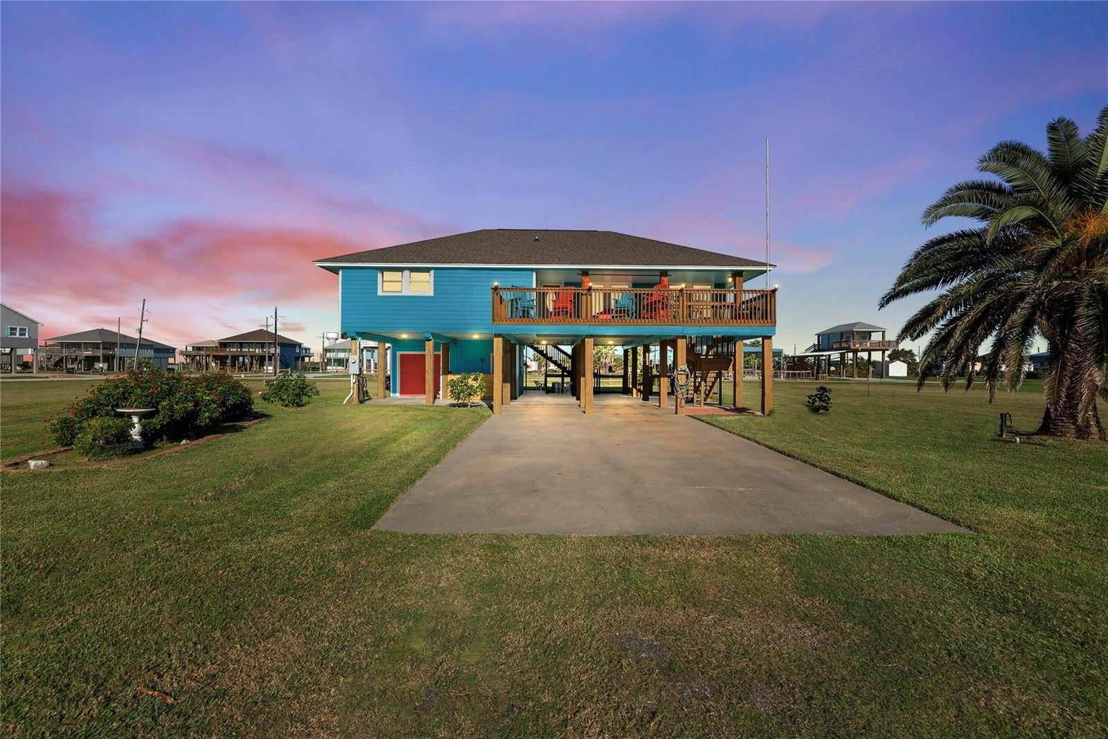 117 Verdia Drive, Crystal Beach, TX 77650