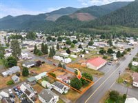 301 Third St, Osburn, ID 83849