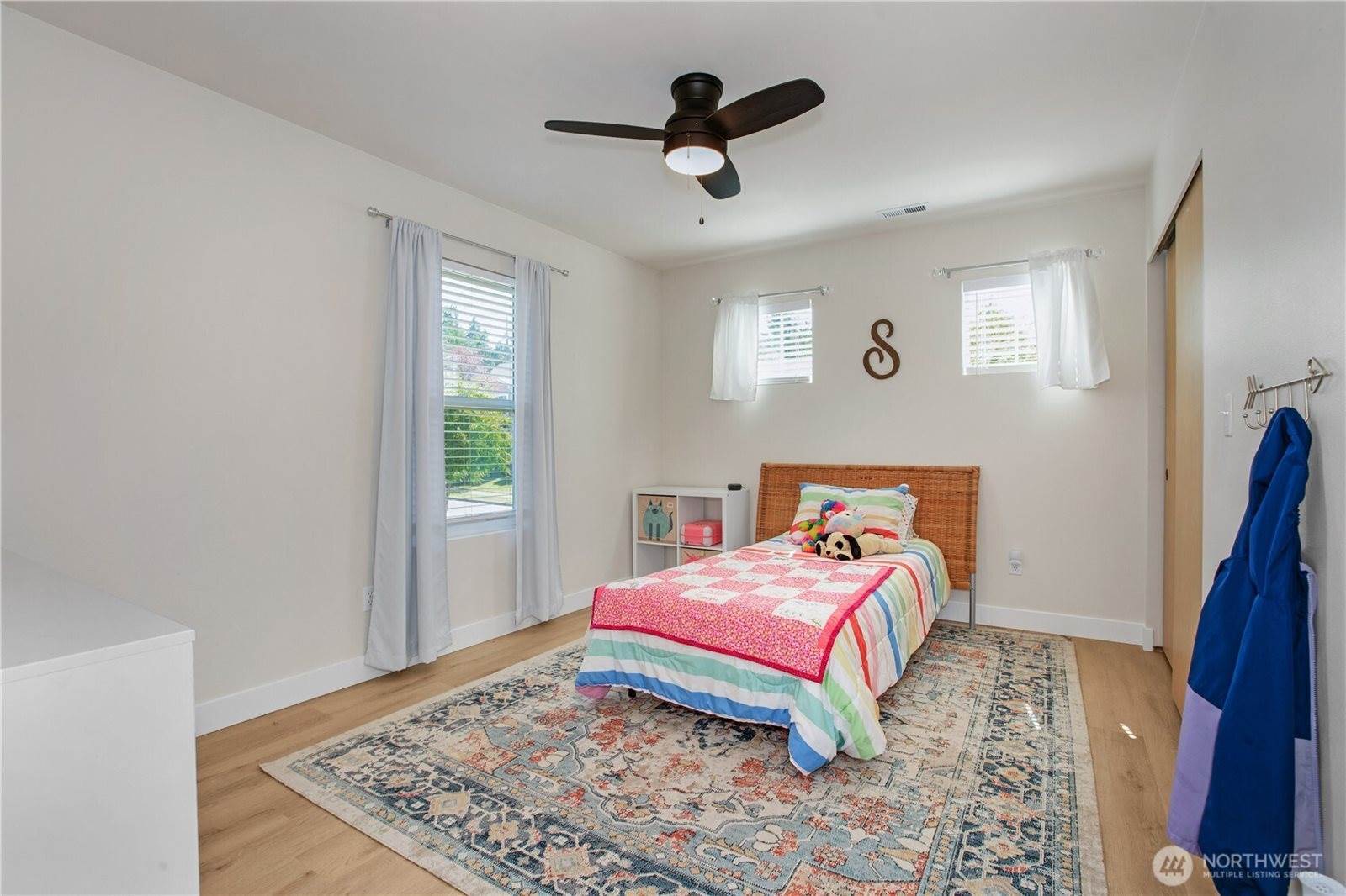 1860 Hoffman Hill Boulevard, Dupont, WA 98327