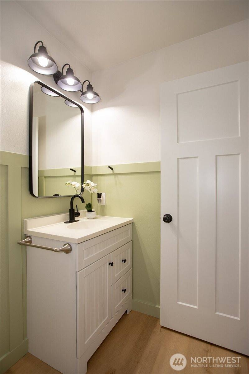 1860 Hoffman Hill Boulevard, Dupont, WA 98327