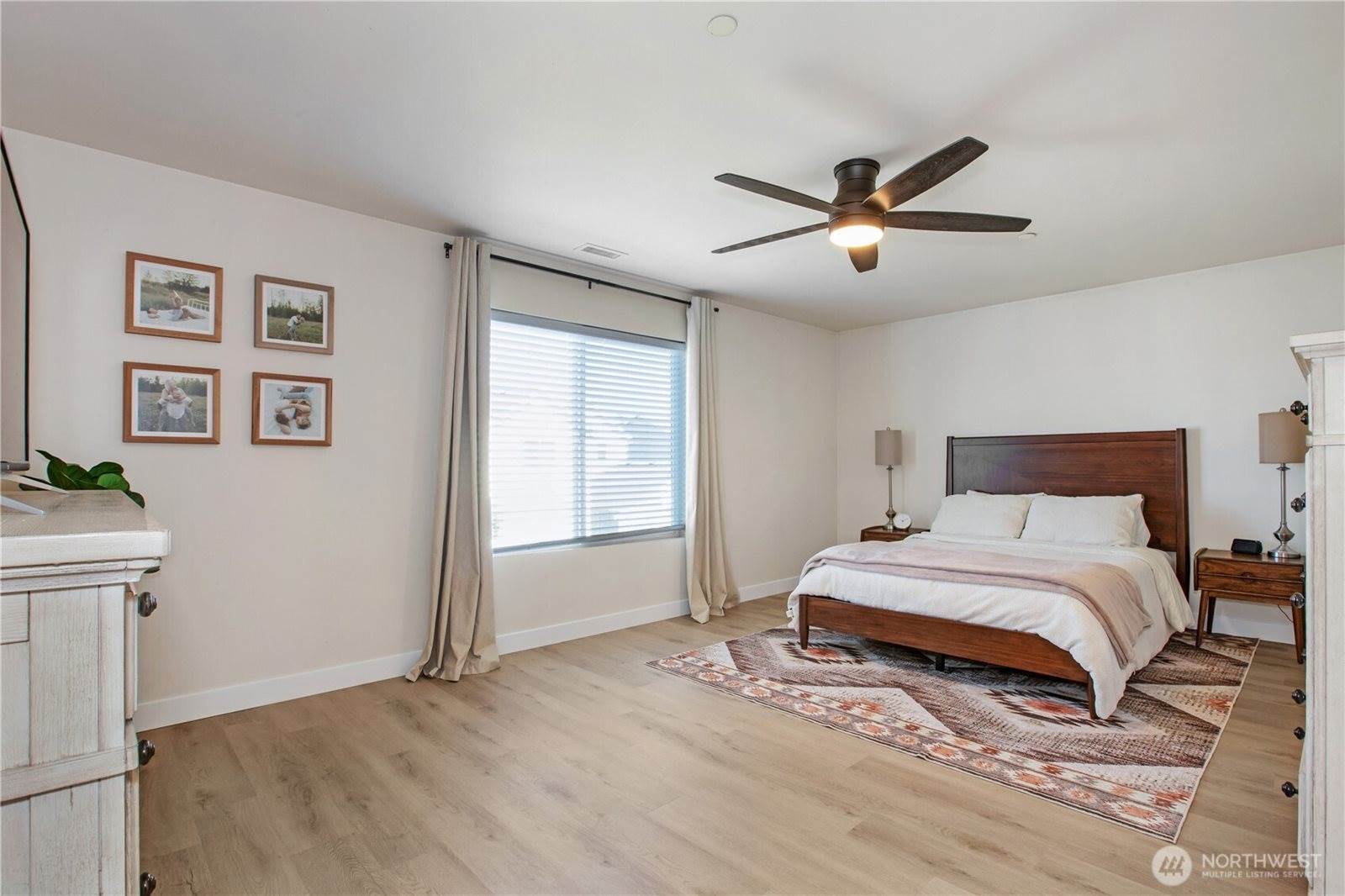 1860 Hoffman Hill Boulevard, Dupont, WA 98327