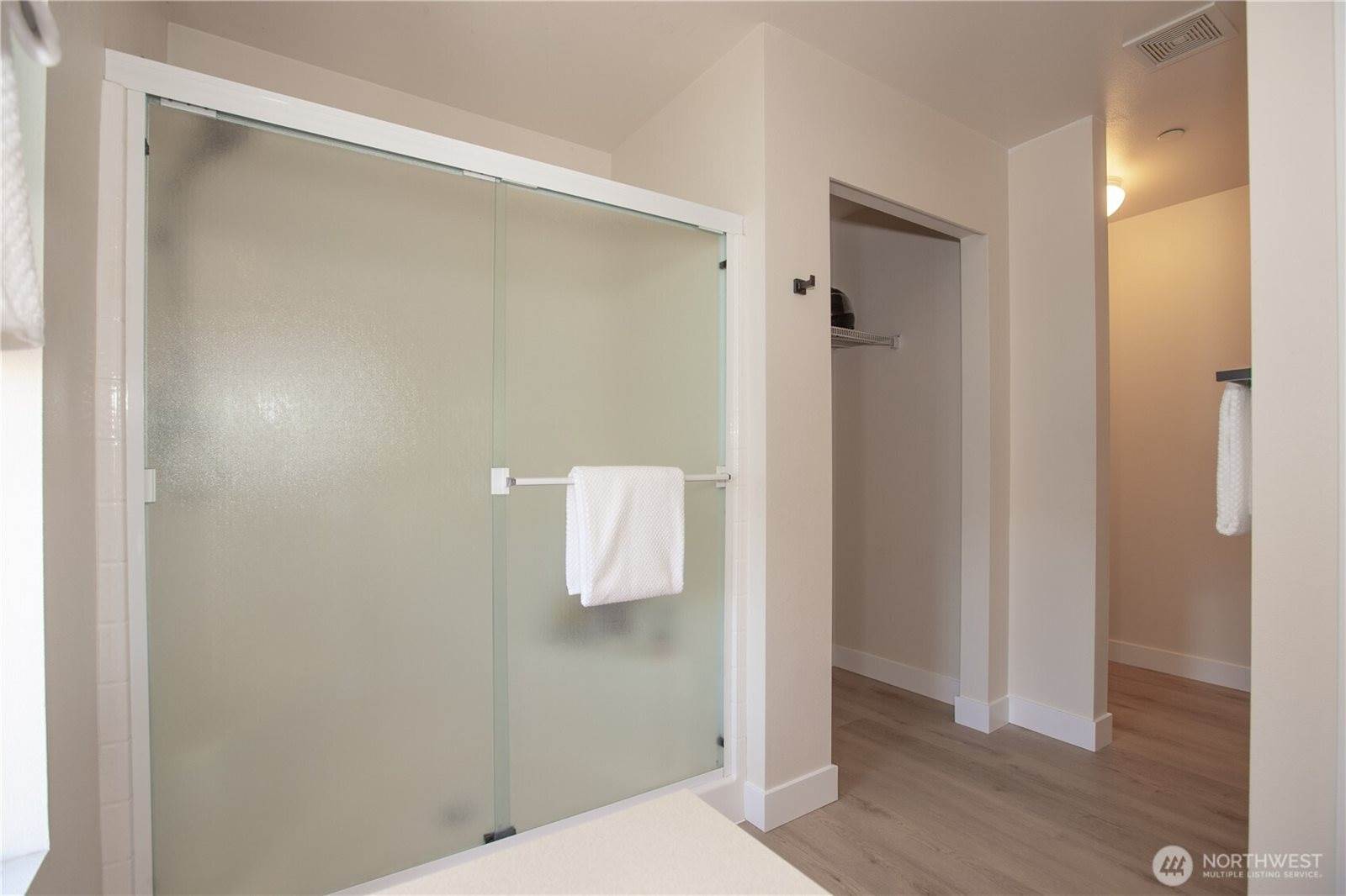 1860 Hoffman Hill Boulevard, Dupont, WA 98327