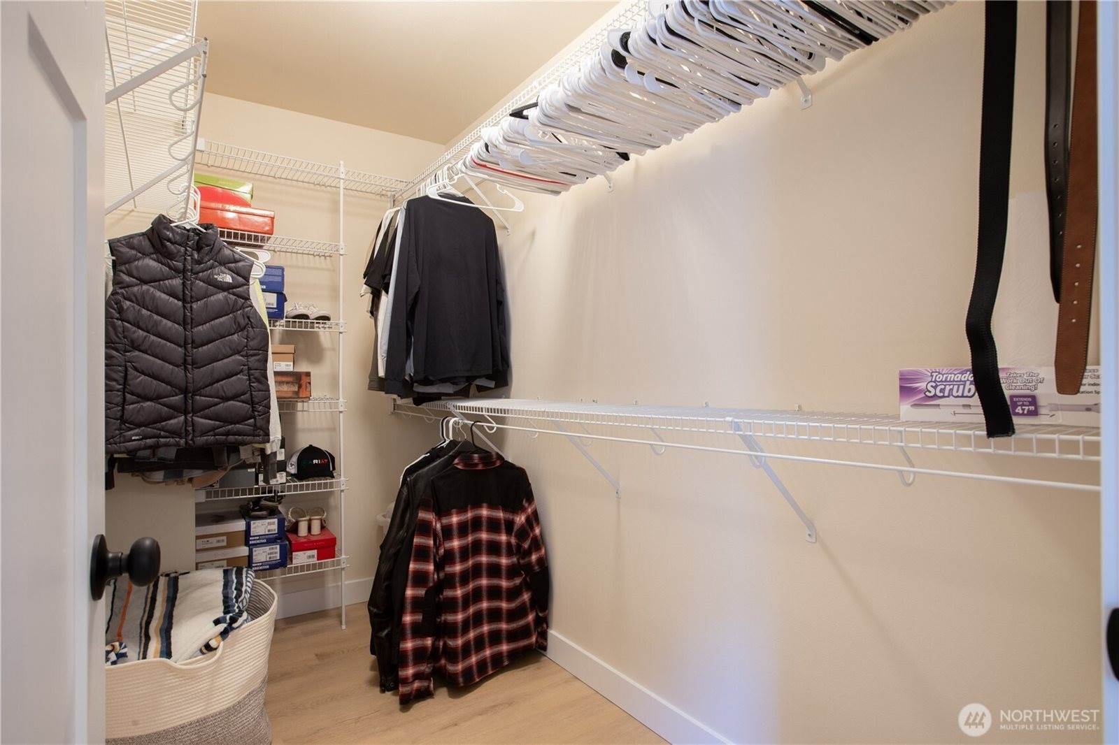 1860 Hoffman Hill Boulevard, Dupont, WA 98327