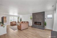 1860 Hoffman Hill Boulevard, Dupont, WA 98327