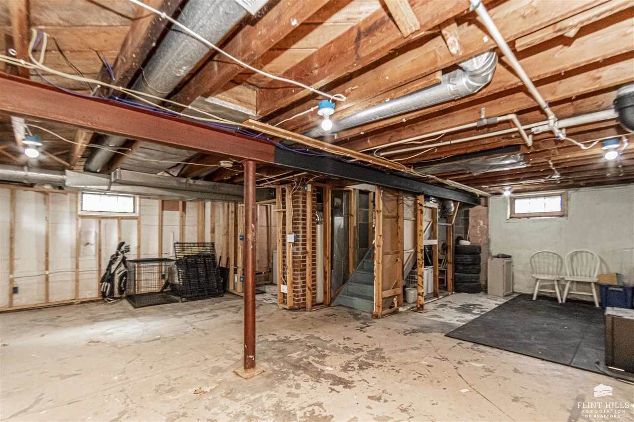 433 West Vine Street, Junction City, KS 66441