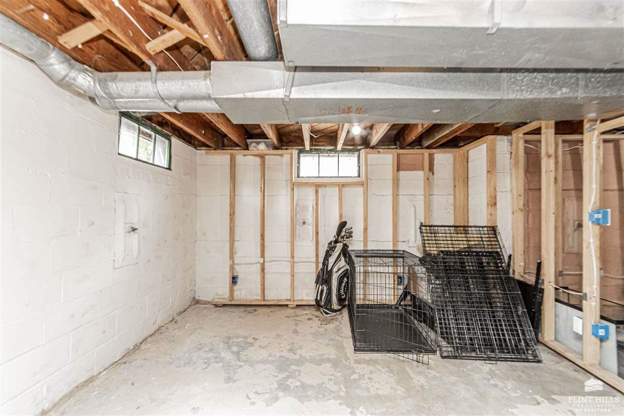 433 West Vine Street, Junction City, KS 66441