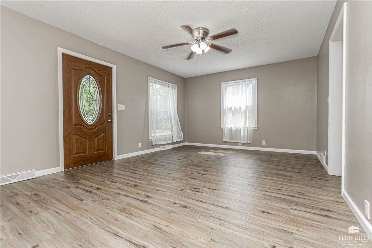 433 West Vine Street, Junction City, KS 66441