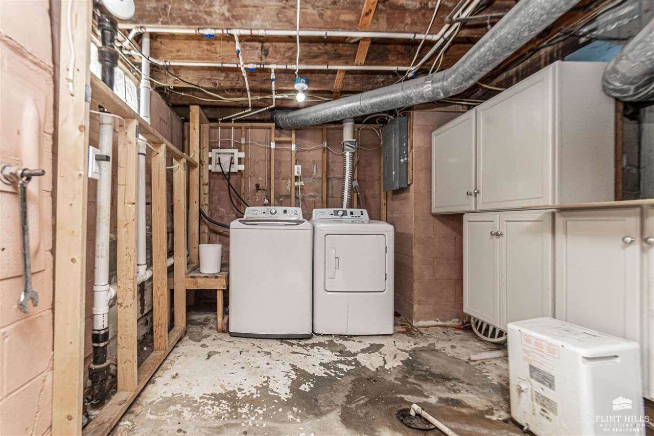 433 West Vine Street, Junction City, KS 66441