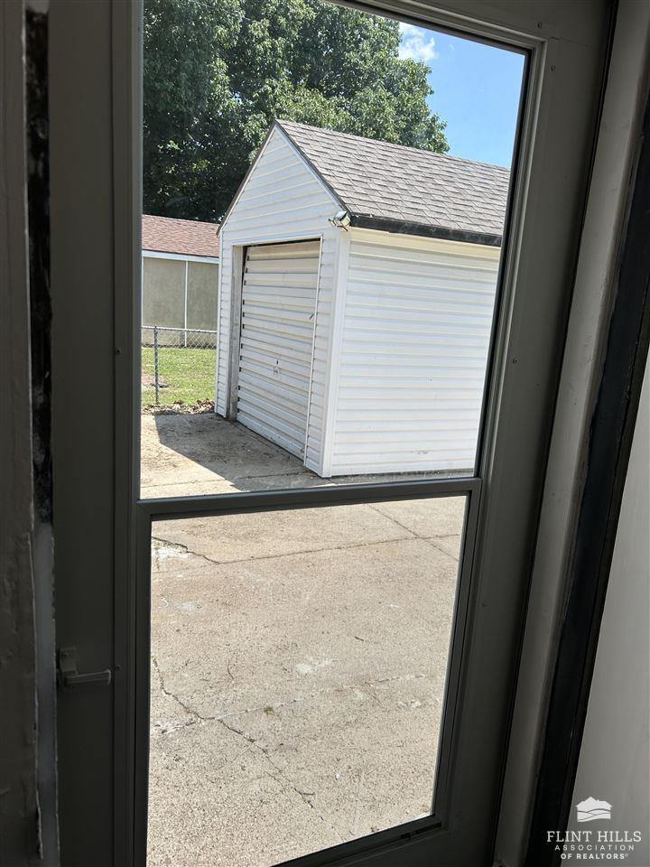 433 West Vine Street, Junction City, KS 66441