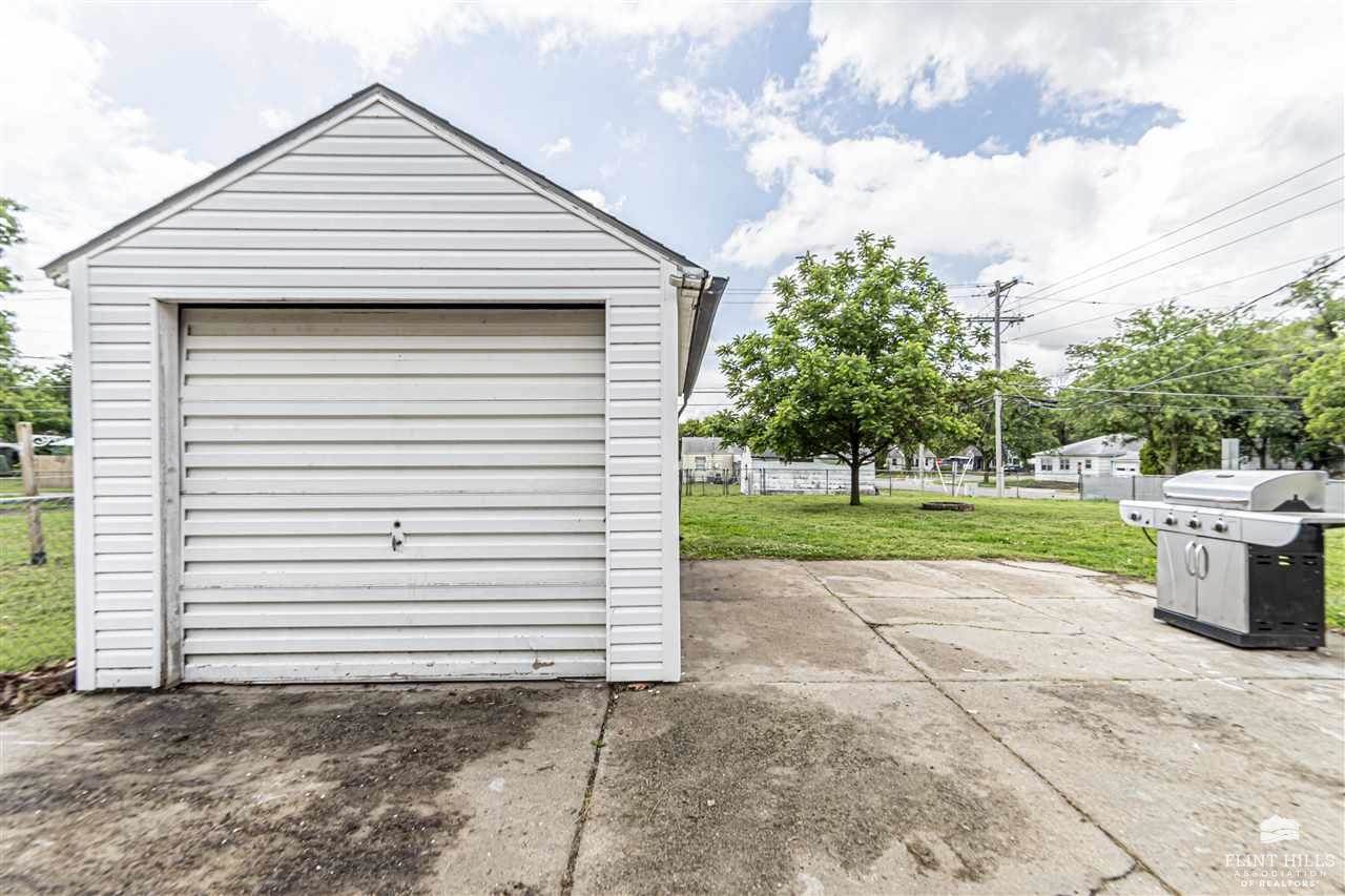 433 West Vine Street, Junction City, KS 66441