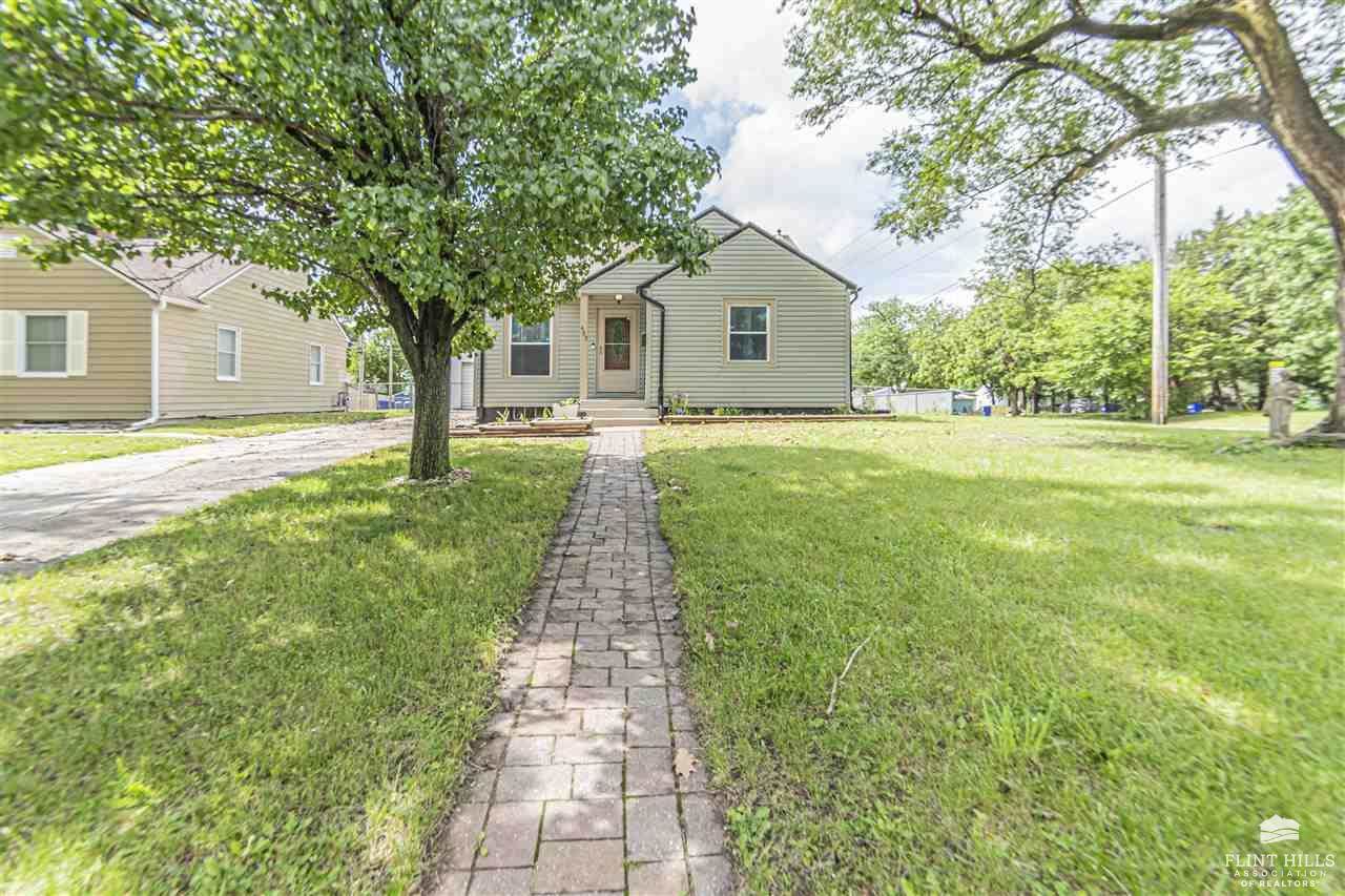 433 West Vine Street, Junction City, KS 66441
