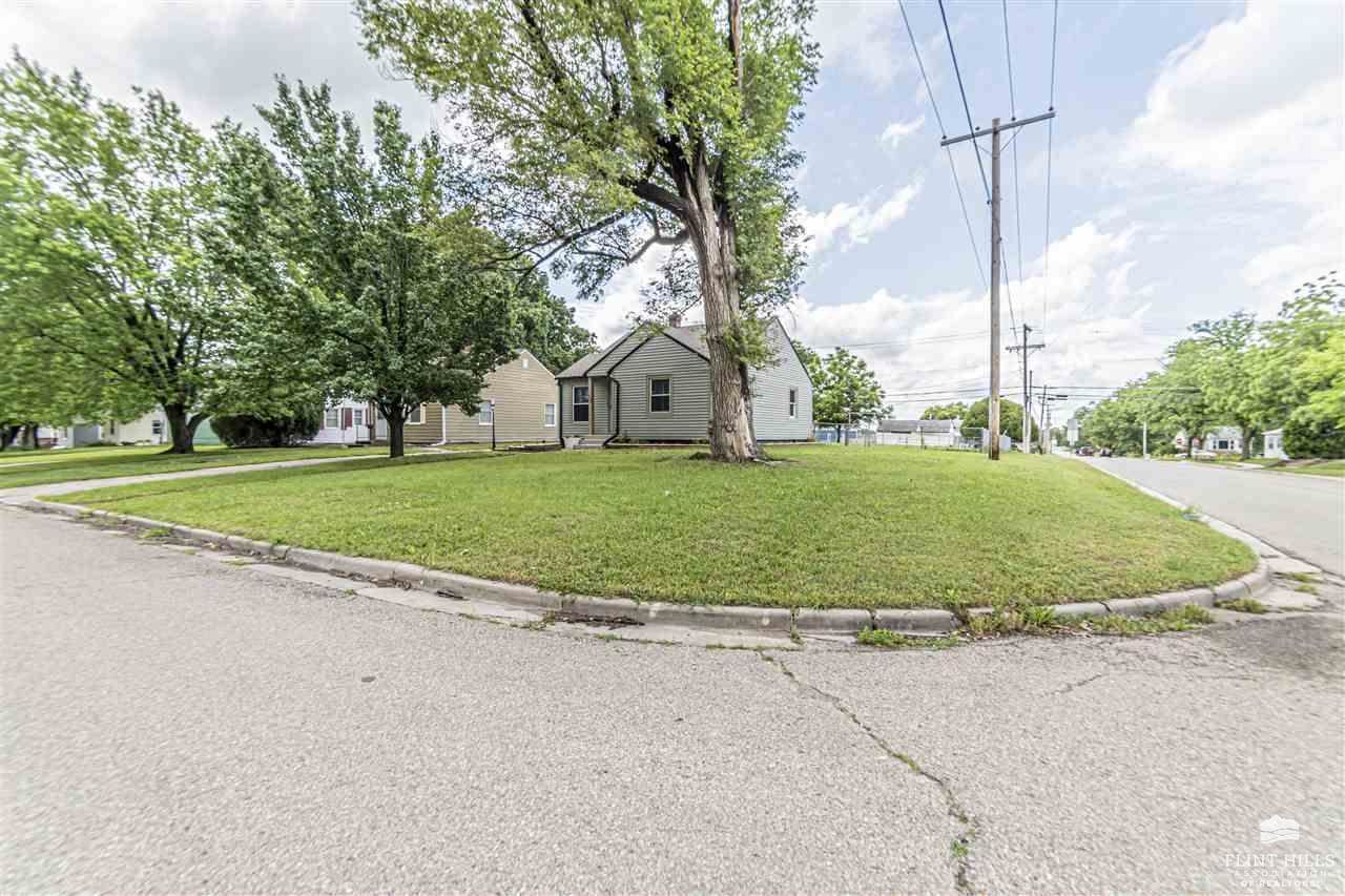 433 West Vine Street, Junction City, KS 66441