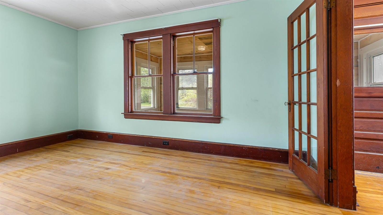 797 Union Street, Bangor, ME 04401