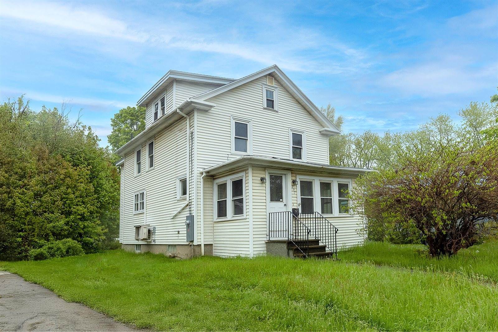 797 Union Street, Bangor, ME 04401