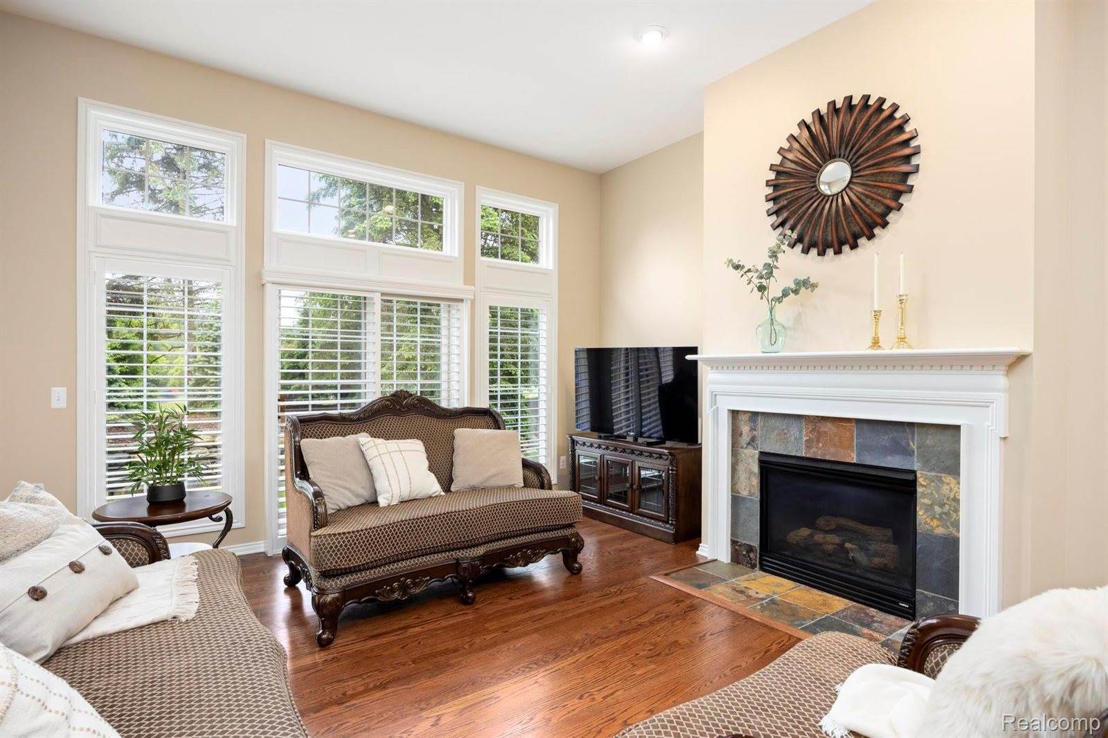 215 Harrington Drive, TroyCity_Oakland, MI 48098