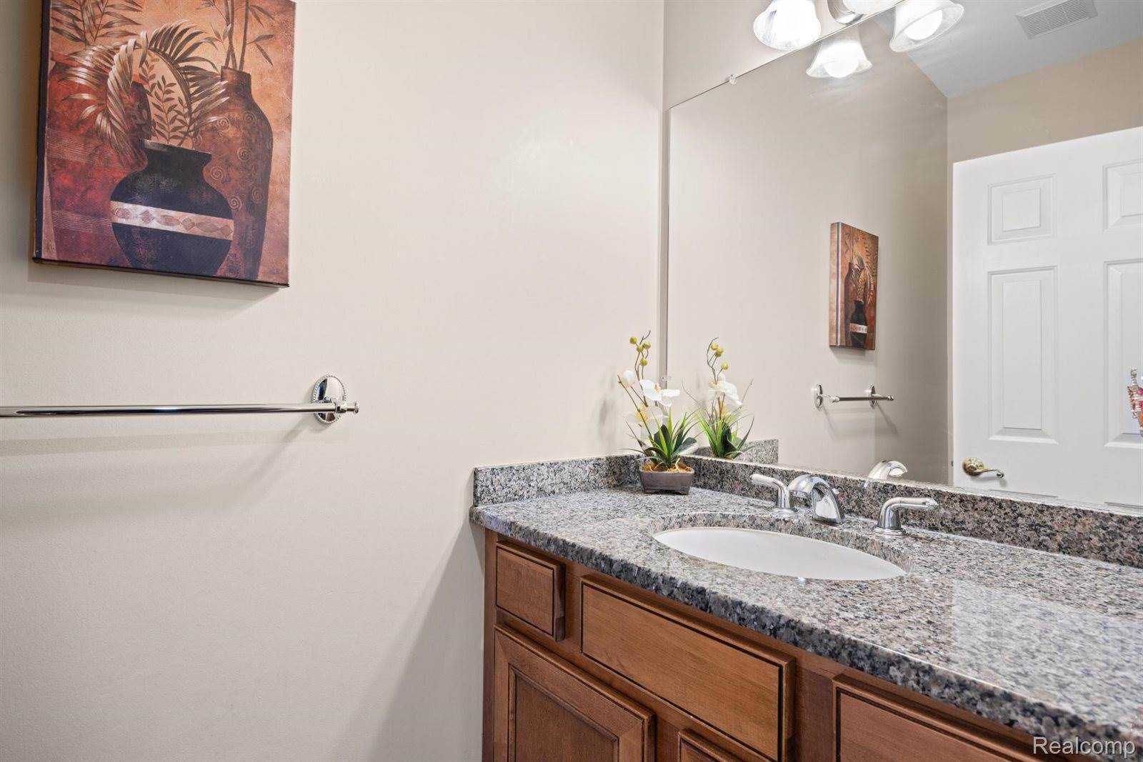 215 Harrington Drive, TroyCity_Oakland, MI 48098