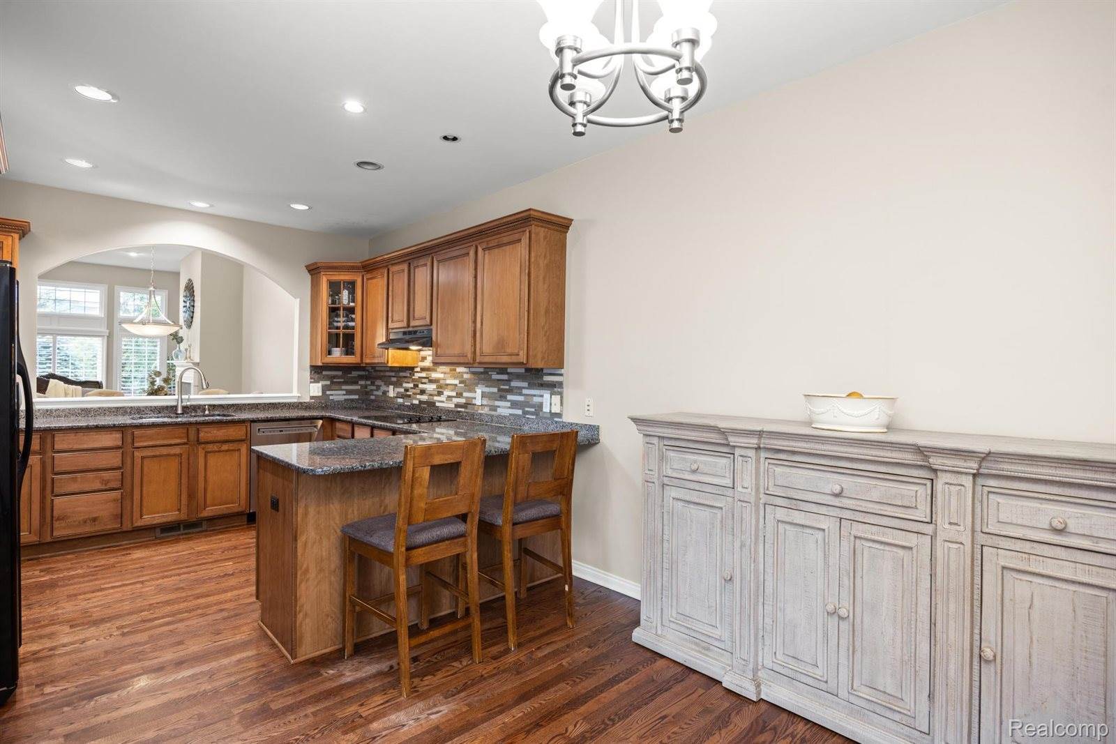 215 Harrington Drive, TroyCity_Oakland, MI 48098