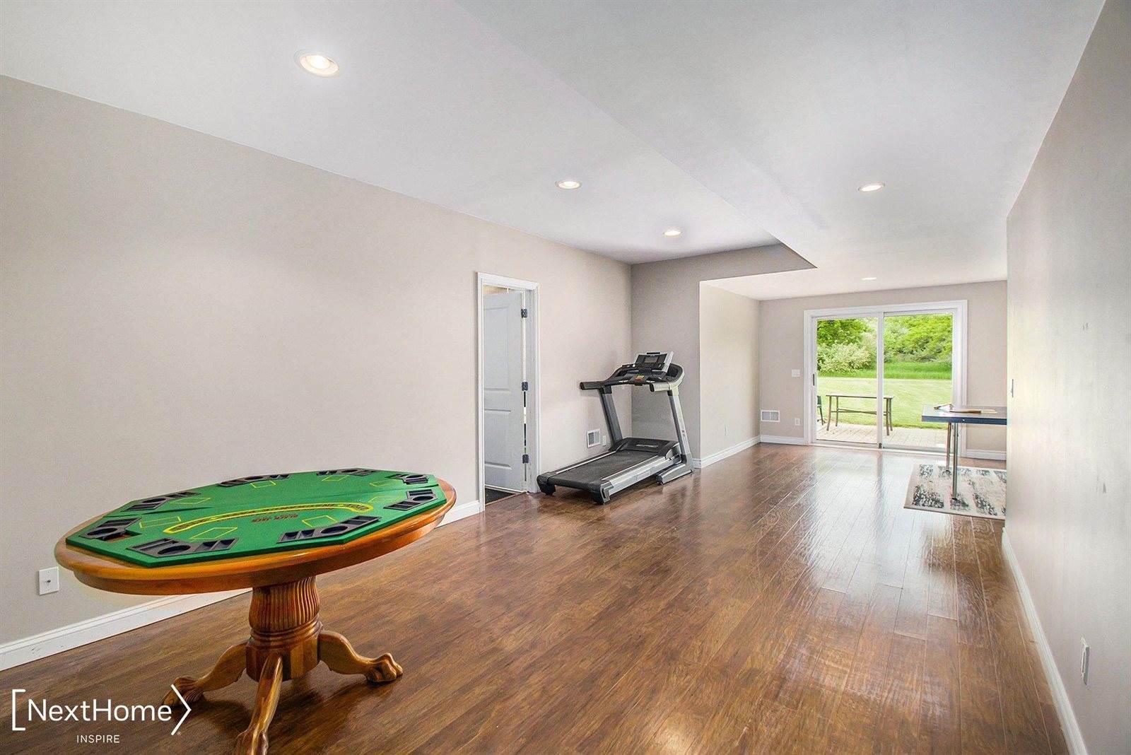 3905 N Latson Road, Howell, MI 48855