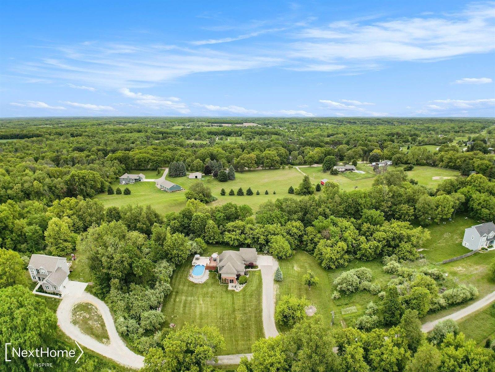 3905 N Latson Road, Howell, MI 48855