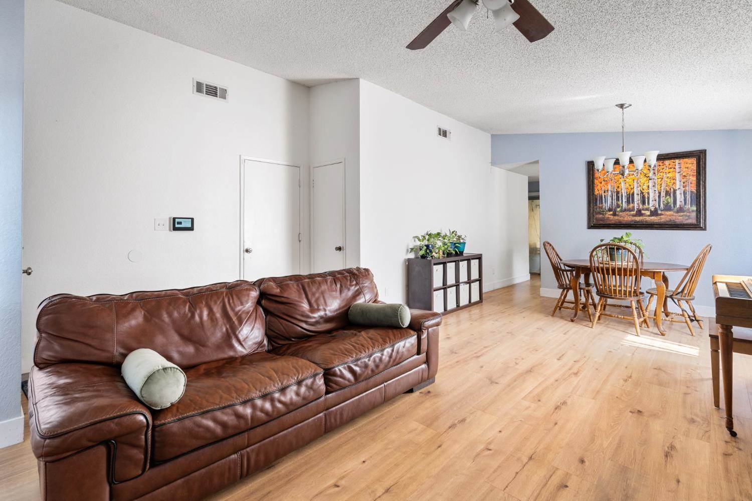 821 Grapeleaf Way, Modesto, CA 95356