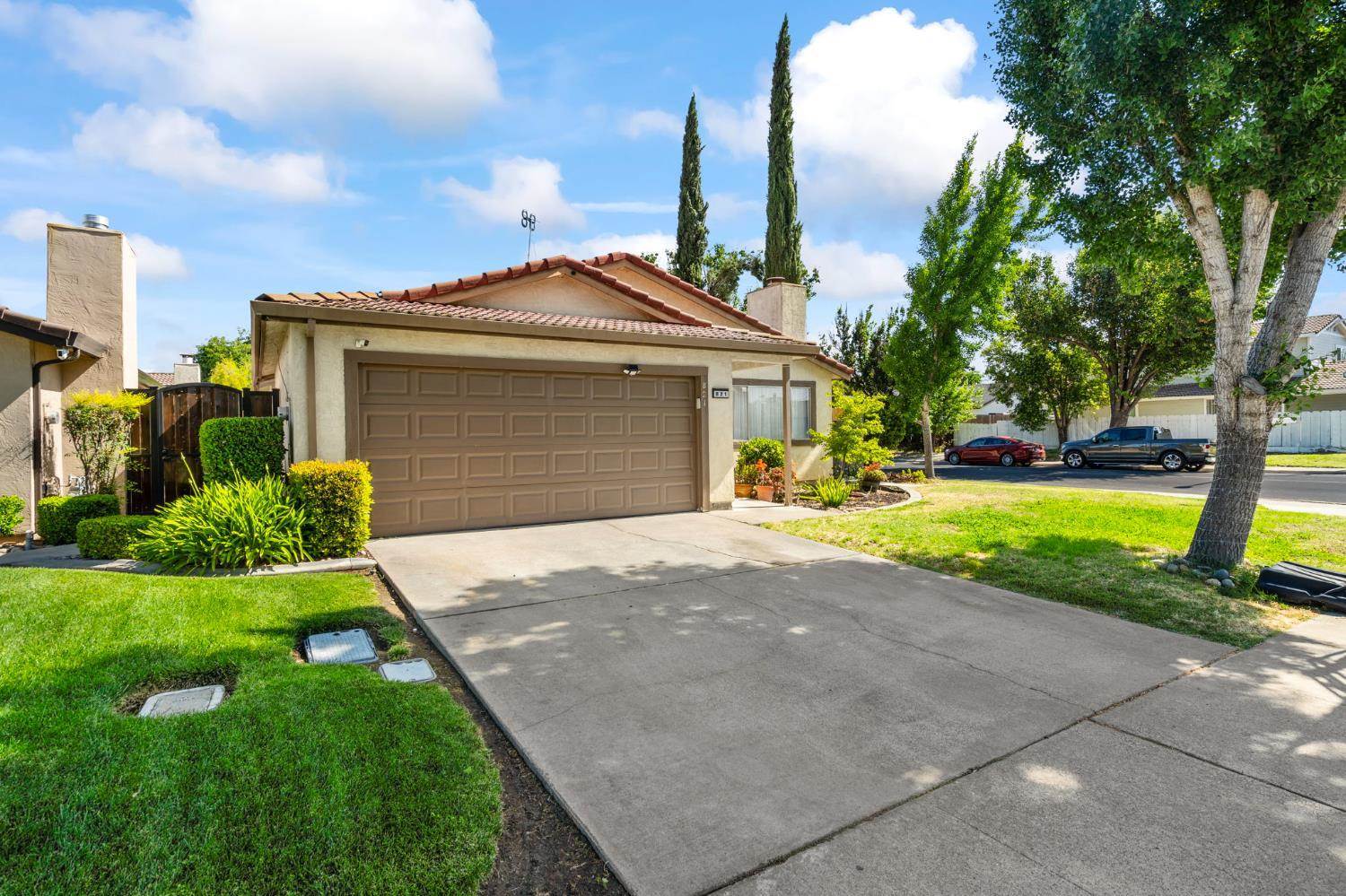 821 Grapeleaf Way, Modesto, CA 95356