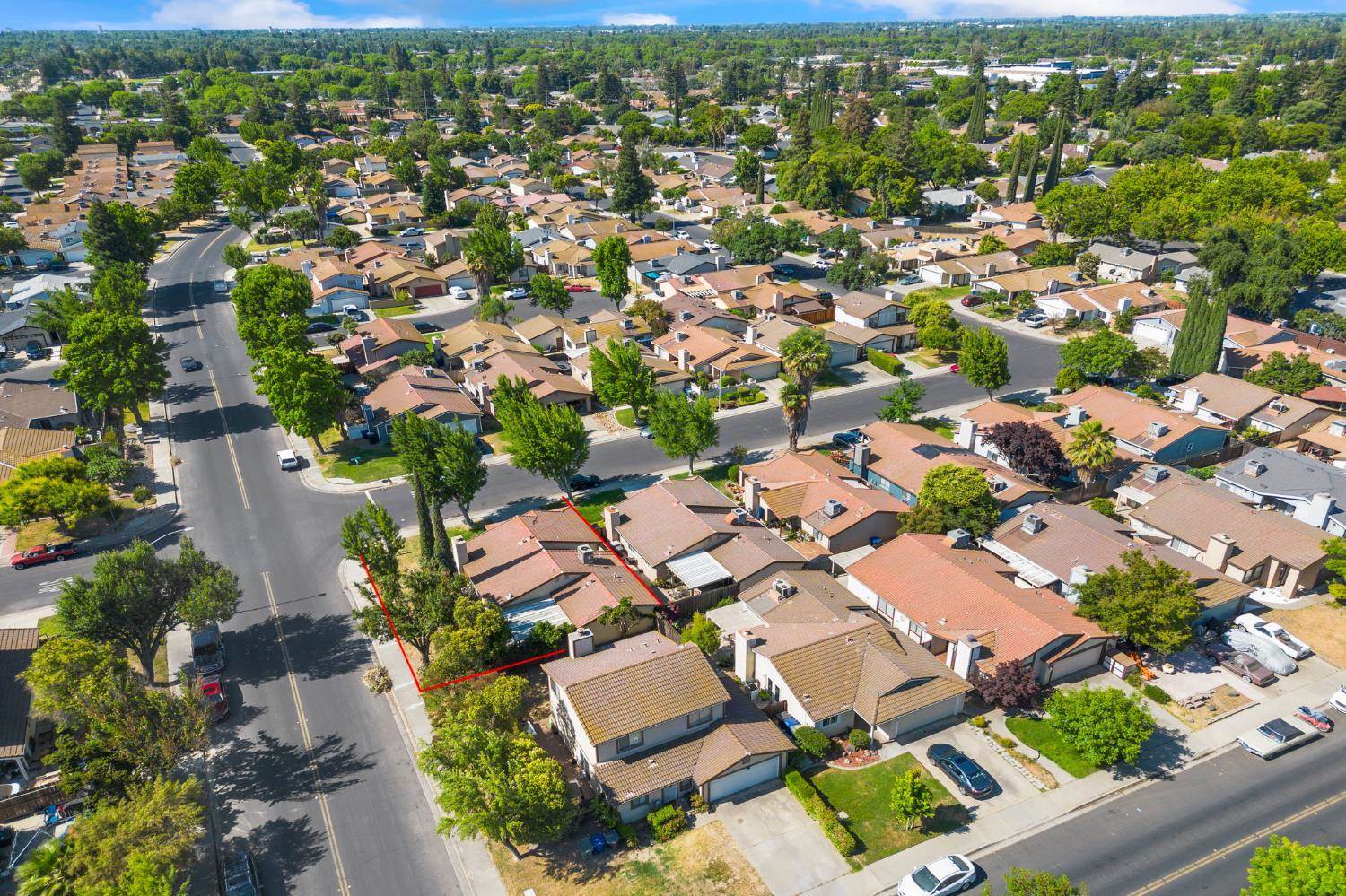 821 Grapeleaf Way, Modesto, CA 95356