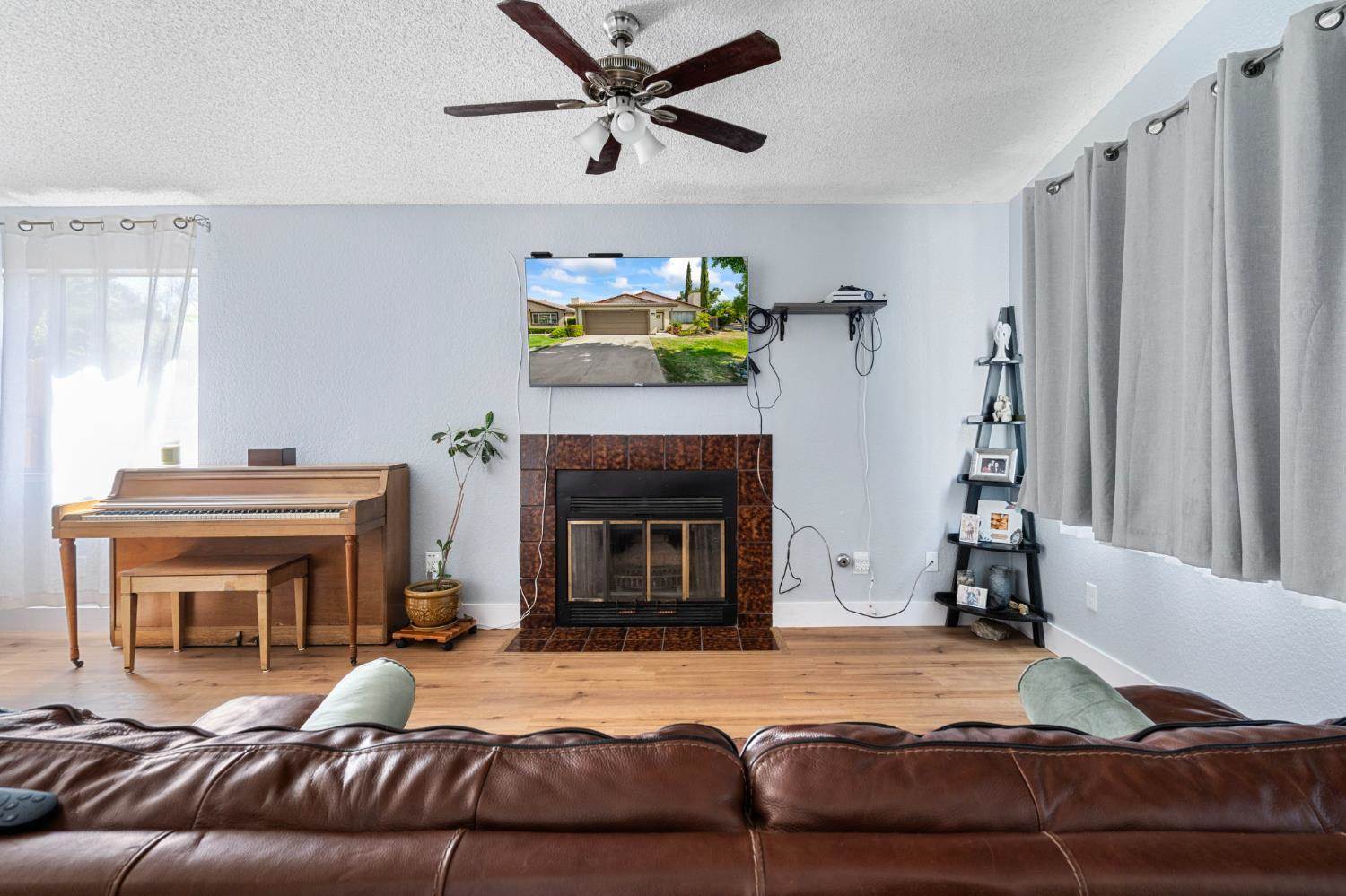 821 Grapeleaf Way, Modesto, CA 95356