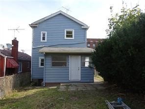 1800 Concordia St, Carrick, PA 15210