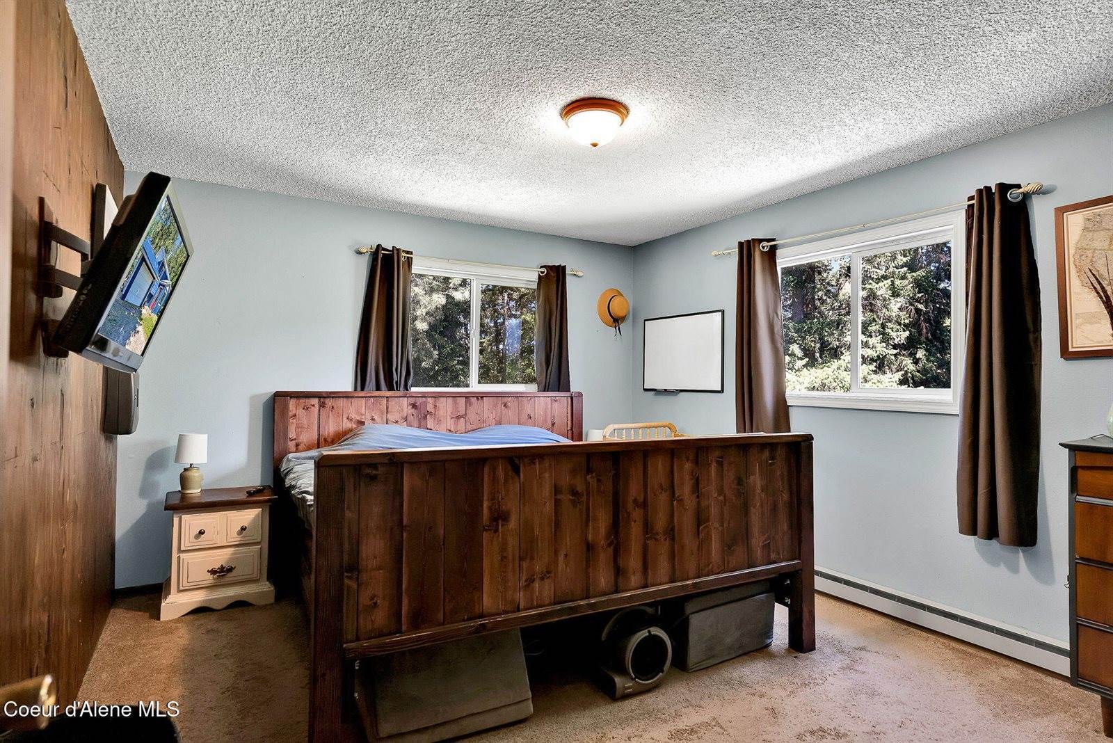 2114 Roosevelt Road, Moyie Springs, ID 83845