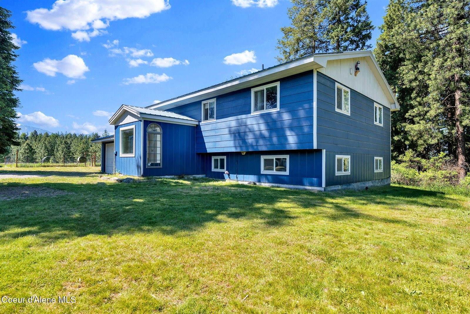 2114 Roosevelt Road, Moyie Springs, ID 83845
