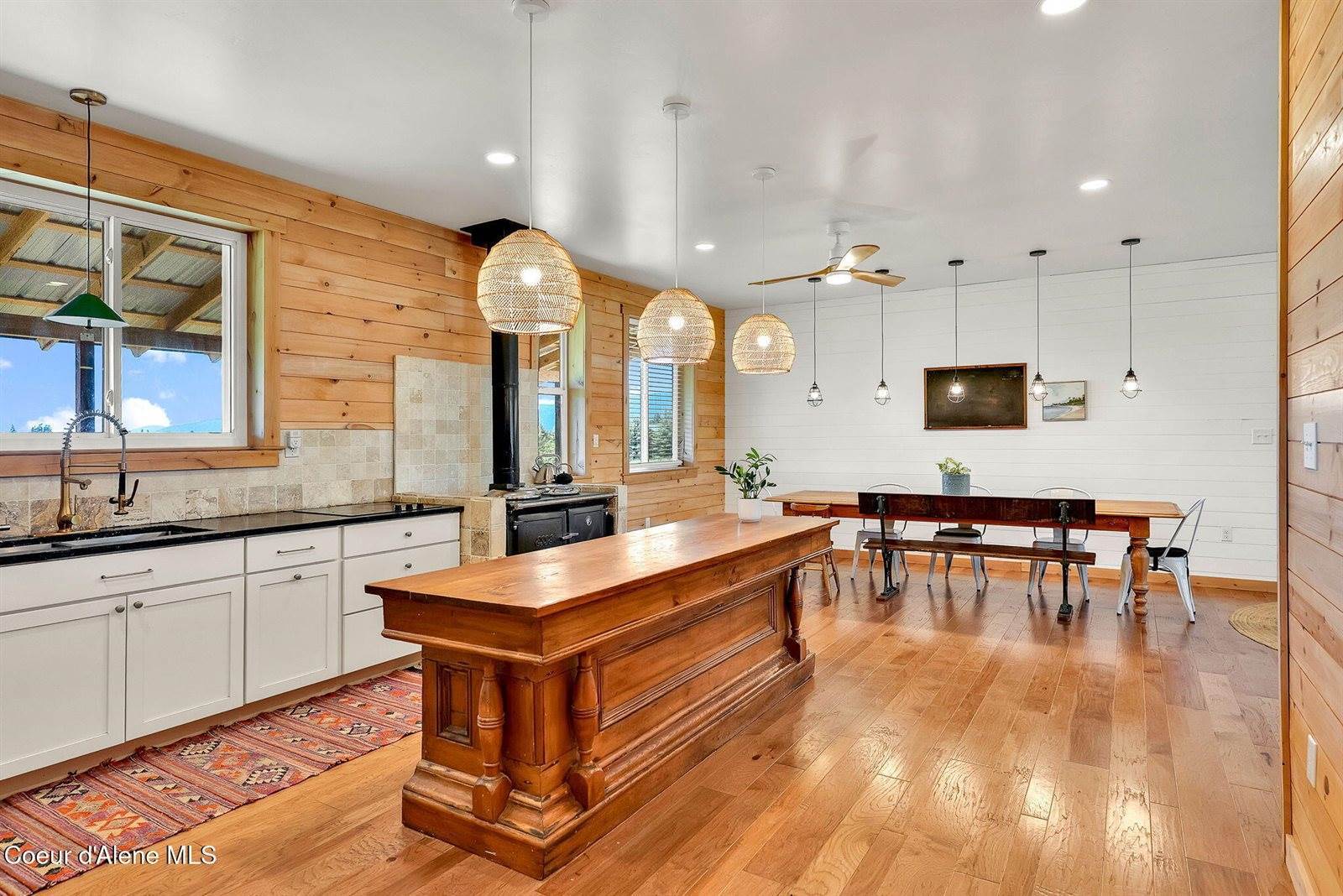 416 Fawn Ln, Bonners Ferry, ID 83805