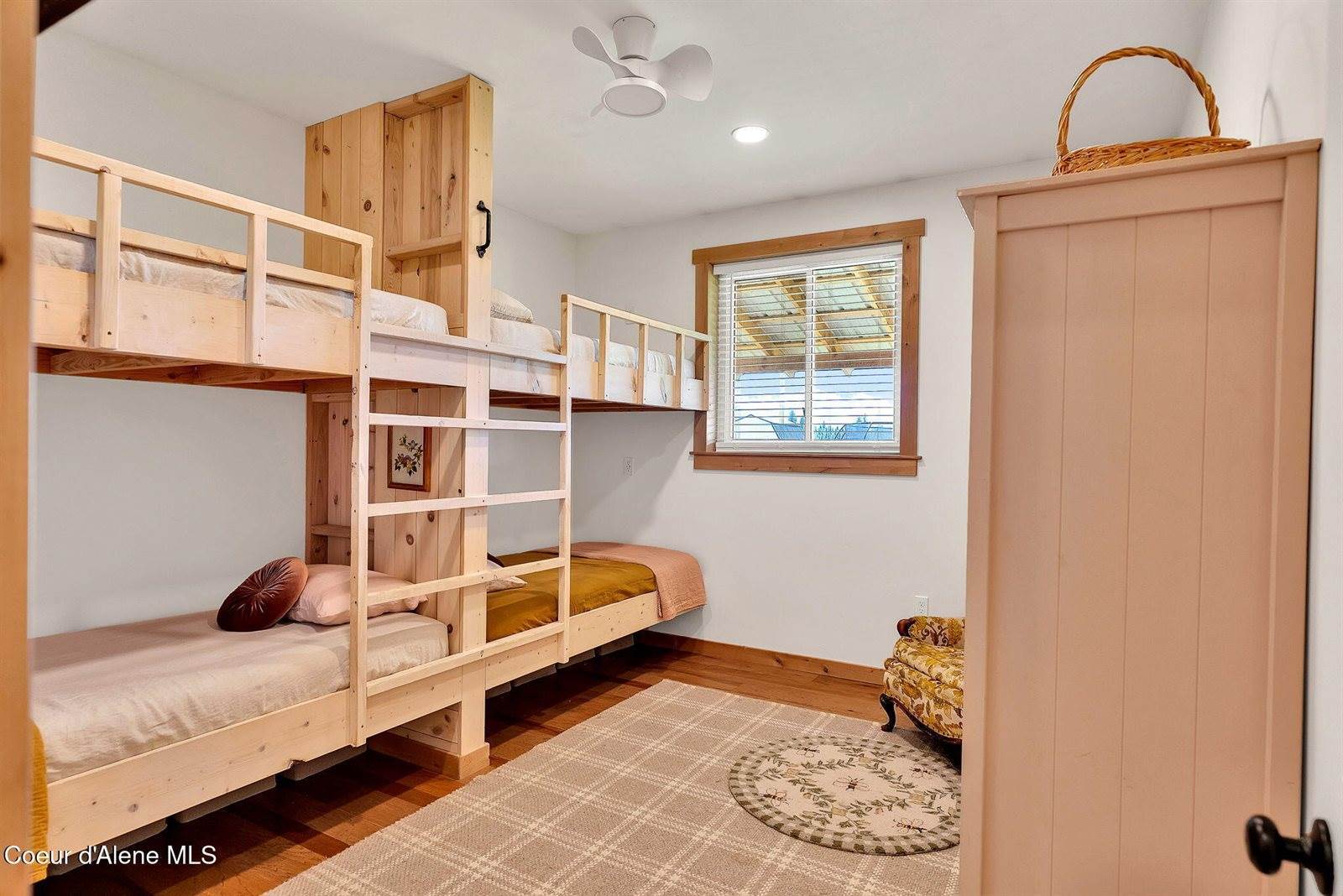 416 Fawn Ln, Bonners Ferry, ID 83805