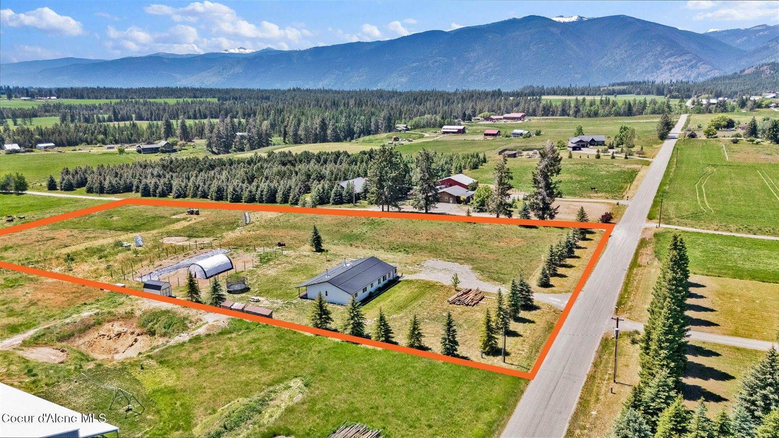 416 Fawn Ln, Bonners Ferry, ID 83805