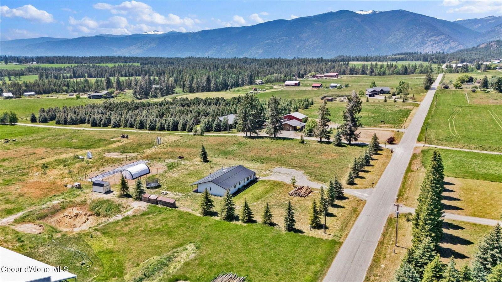 416 Fawn Ln, Bonners Ferry, ID 83805