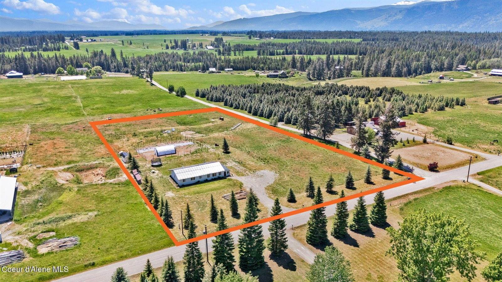 416 Fawn Ln, Bonners Ferry, ID 83805
