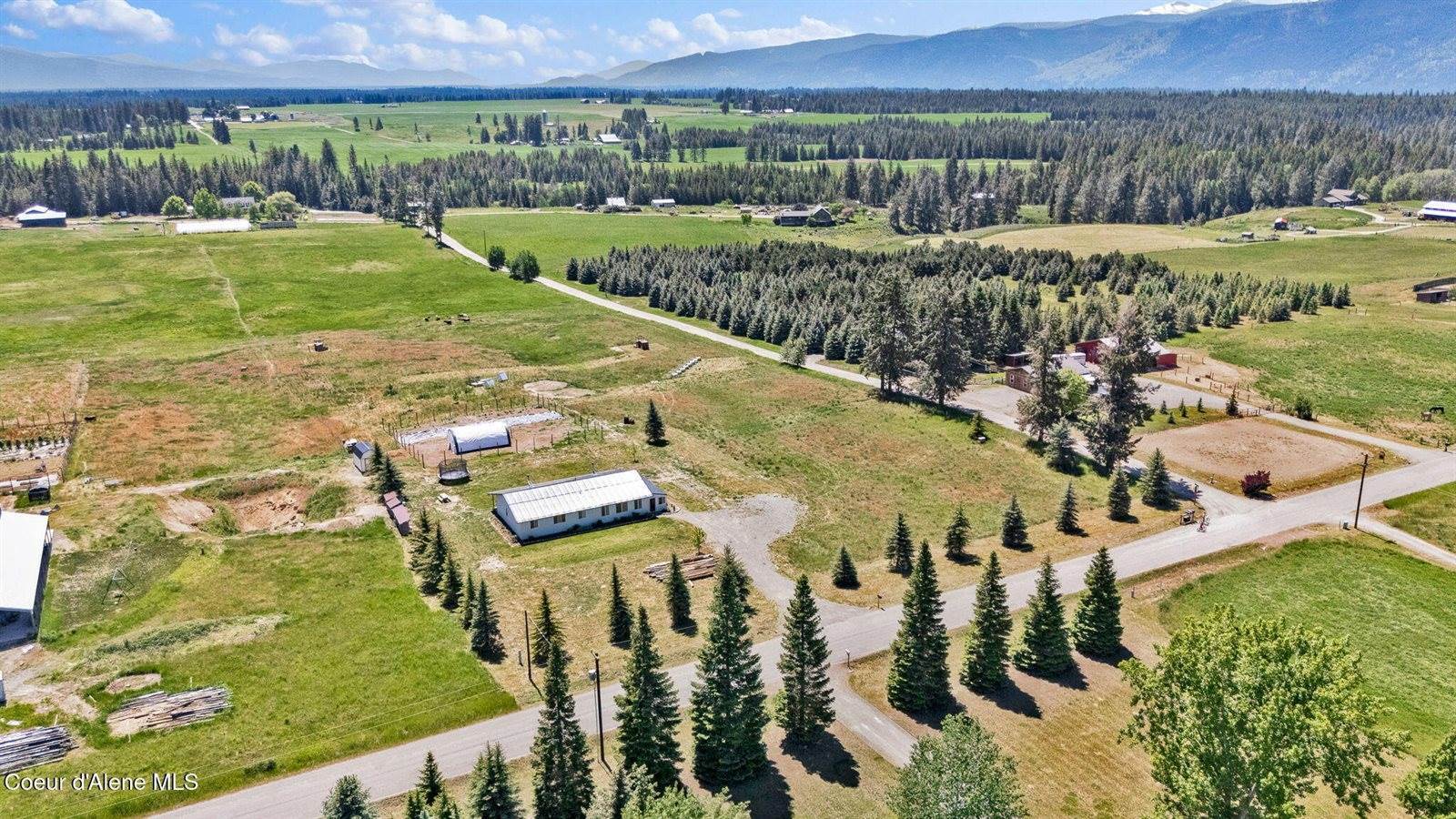 416 Fawn Ln, Bonners Ferry, ID 83805