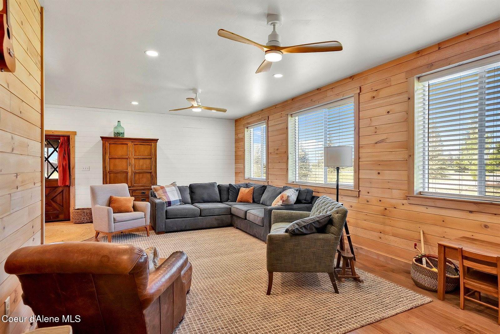 416 Fawn Ln, Bonners Ferry, ID 83805